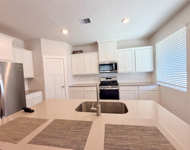 771 Double Mountain Road - Photo Thumbnail 8