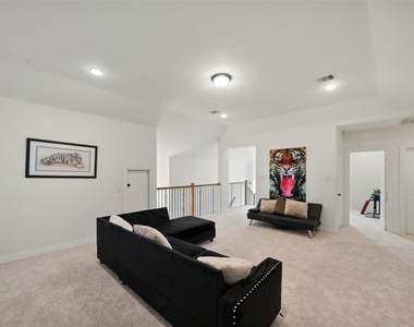 20802 Mirror Point Drive - Photo Thumbnail 19