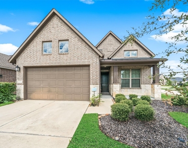 20802 Mirror Point Drive - Photo Thumbnail 1