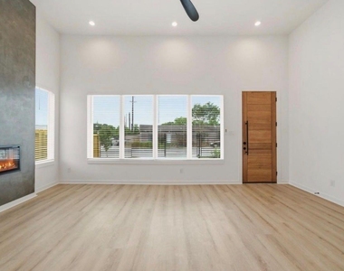 8203 Calhoun Road - Photo Thumbnail 4