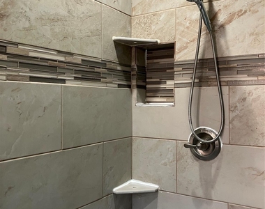 5311 Shady Maple Drive - Photo Thumbnail 18