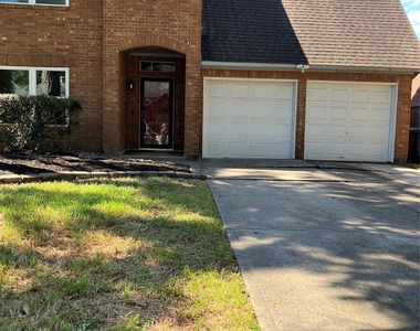 5311 Shady Maple Drive - Photo Thumbnail 2
