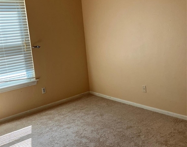 5311 Shady Maple Drive - Photo Thumbnail 19