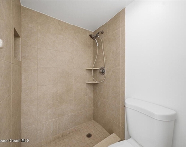 515 Landings Way - Photo Thumbnail 24