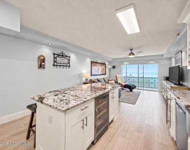 4800 Ocean Beach Boulevard - Photo Thumbnail 3
