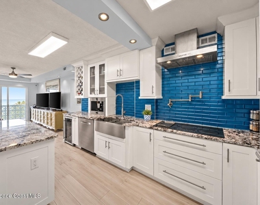 4800 Ocean Beach Boulevard - Photo Thumbnail 4