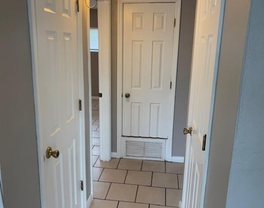 180 Minna Lane - Photo Thumbnail 18