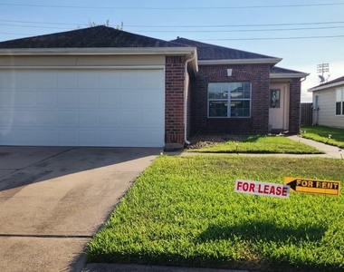 7514 Appleberry Drive - Photo Thumbnail 9