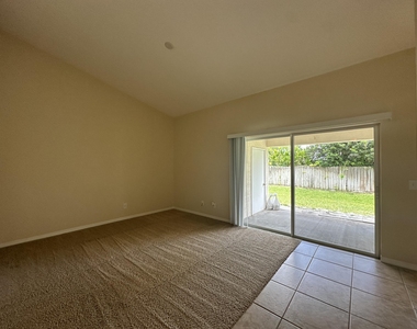 2058 Foxwood Drive - Photo Thumbnail 4