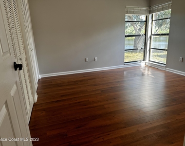 3709 Tree Line Boulevard - Photo Thumbnail 11
