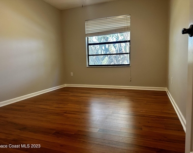 3709 Tree Line Boulevard - Photo Thumbnail 15