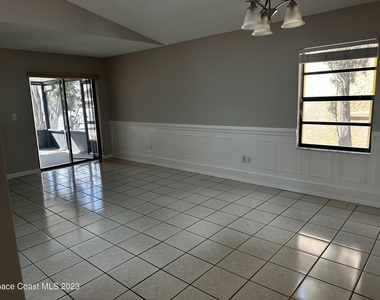 3709 Tree Line Boulevard - Photo Thumbnail 5