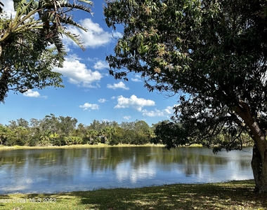 3709 Tree Line Boulevard - Photo Thumbnail 18