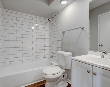 6919 Silver Star Drive - Photo Thumbnail 14