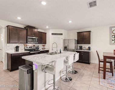 750 Empress Street Se - Photo Thumbnail 4