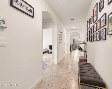 750 Empress Street Se - Photo Thumbnail 2