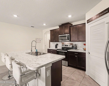 750 Empress Street Se - Photo Thumbnail 5