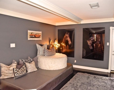 1802 Potomac - Photo Thumbnail 21