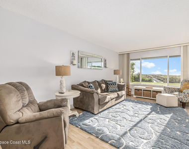 555 Fillmore Avenue - Photo Thumbnail 6