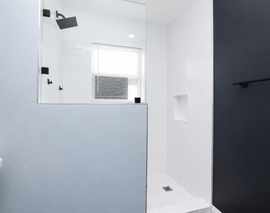 4116 Linn Street - Photo Thumbnail 10