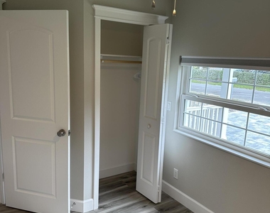 63 Sw Shannon Avenue - Photo Thumbnail 4
