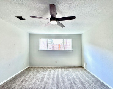 11626 Coachfield Lane - Photo Thumbnail 31