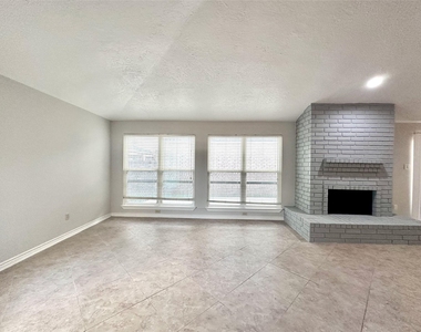 11626 Coachfield Lane - Photo Thumbnail 3
