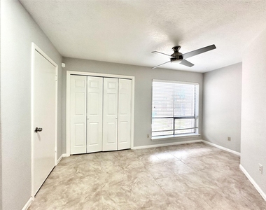 11626 Coachfield Lane - Photo Thumbnail 21