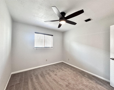 11626 Coachfield Lane - Photo Thumbnail 30