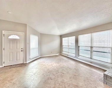 11626 Coachfield Lane - Photo Thumbnail 2