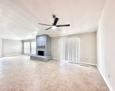 11626 Coachfield Lane - Photo Thumbnail 7