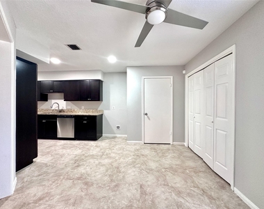 11626 Coachfield Lane - Photo Thumbnail 23