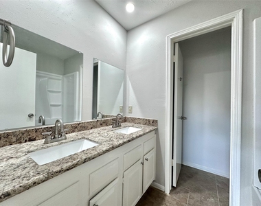11626 Coachfield Lane - Photo Thumbnail 36