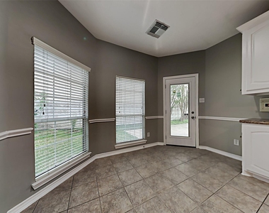 16539 Mesa Point Drive - Photo Thumbnail 5