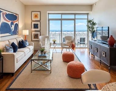 1400 Mckinney Street - Photo Thumbnail 10