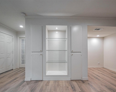 4639 Wild Indigo Street - Photo Thumbnail 2