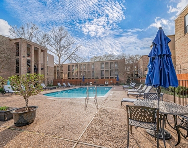 4639 Wild Indigo Street - Photo Thumbnail 17
