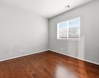 7322 Purple Aster Lane - Photo Thumbnail 9