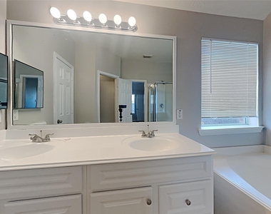 9010 York Hollow Lane - Photo Thumbnail 9