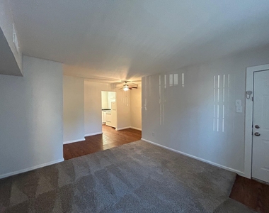 3629 N Macgregor Wa - Photo Thumbnail 5