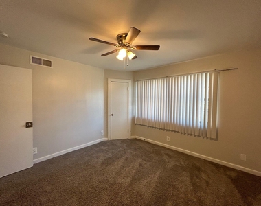 3629 N Macgregor Wa - Photo Thumbnail 15