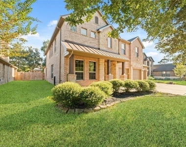 2051 Brodie Lane - Photo Thumbnail 2