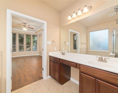 2051 Brodie Lane - Photo Thumbnail 31