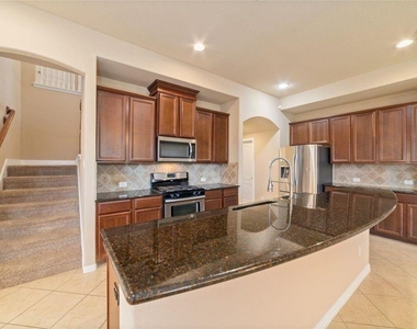 2051 Brodie Lane - Photo Thumbnail 16
