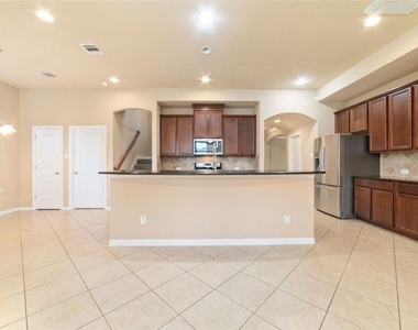 2051 Brodie Lane - Photo Thumbnail 15