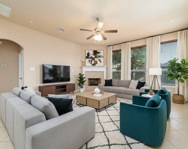2051 Brodie Lane - Photo Thumbnail 12