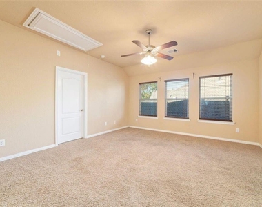 2051 Brodie Lane - Photo Thumbnail 35