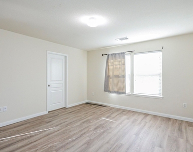10014 Orchid Spring Lane - Photo Thumbnail 6