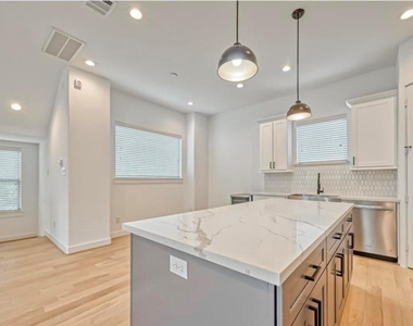 2713 Drew Street - Photo Thumbnail 17