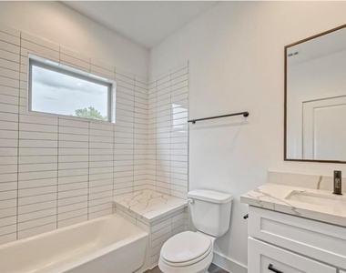 2713 Drew Street - Photo Thumbnail 24